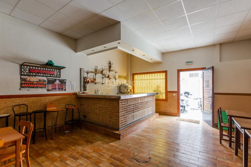 Foto c5b2e2b9-ddb1-4510-8920-cba4245cd7b8. Local comercial a pamplona-iruña - nicasio landa 1 a Pamplona / Iruña