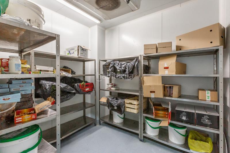 Foto 895f512d-ad0d-46a3-be7b-b75ea36e8322. Local comercial en Berriozar - calle etxaburua 15 local carniceria en Berriozar