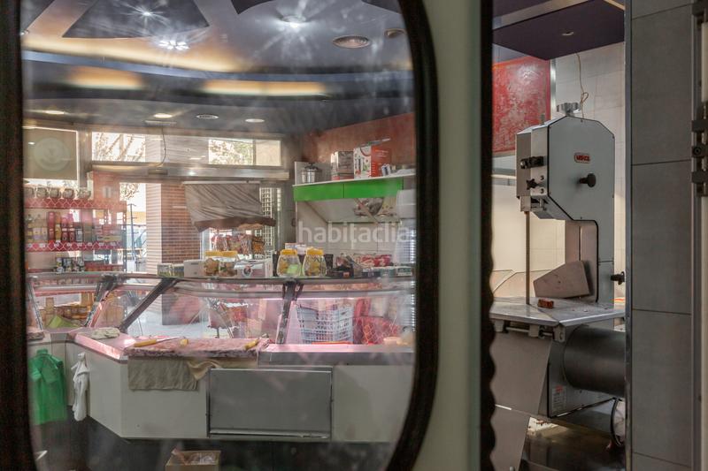 Foto b1fb3030-11fd-4d38-a6e1-237acc4cb74e. Local comercial en Berriozar - calle etxaburua 15 local carniceria en Berriozar