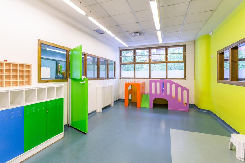 Foto 04e5abe4-5708-4ca7-80d0-b2e5a8fc6f27. Local comercial a pamplona-iruña - calle irunlarrea 59 a Pamplona / Iruña