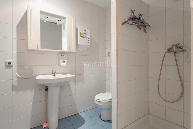 Foto 6887324d-eca7-4c17-a1ba-ed6ba92e41eb. Local comercial a pamplona-iruña - calle irunlarrea 59 a Pamplona / Iruña