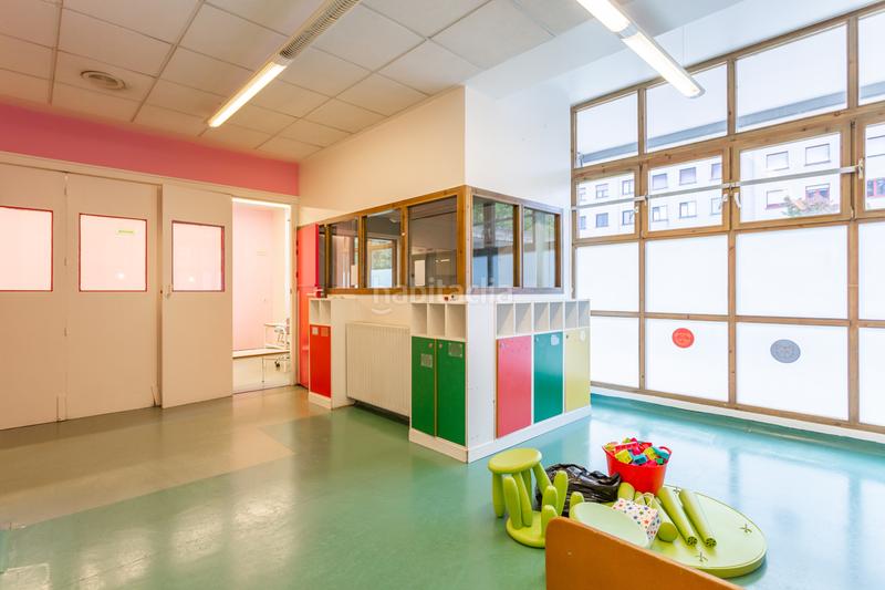 Foto c0c17531-3a14-4f93-9fec-92560c26adfc. Local comercial a pamplona-iruña - calle irunlarrea 59 a Pamplona / Iruña