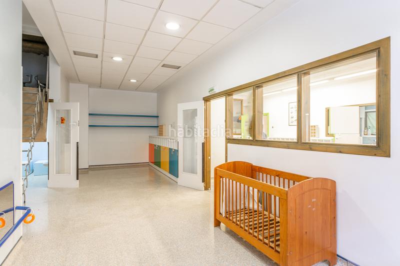 Foto ee18d98d-64ca-4228-8adb-7d2ef67688ec. Local comercial a pamplona-iruña - calle irunlarrea 59 a Pamplona / Iruña