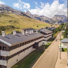 Appartement à Aisa - edificio pico aspe 7. Precioso apartamento en candanchú. casi 60 m2con ascensor. en es