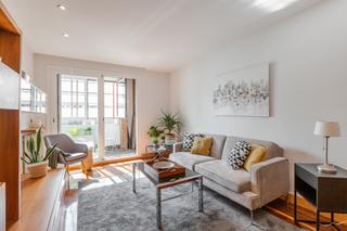 Appartement à Pamplona-iruña - irunlarrea 59. Mendebaldea venta de 5 piso, con 1 plaza garaje  muy luminoso.