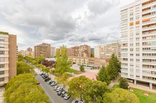 Pis  Pamplona-iruña - serafin olave. Exclusivo piso en venta en iturrama  pamplona