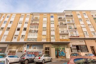 Etagenwohnung  Pamplona-iruña - calle rio alzania 11. Vivienda en rio alzania