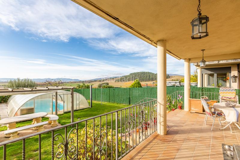 Foto 1e1babe4-4d2b-46a6-907d-3c996fbc8b75. Maison avec chauffage parking piscine dans Larragueta Berrioplano