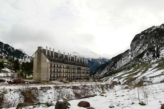 Attique  Edificio leire 10. Candanchú. presentamos una excelente oportunidad para adquirir u