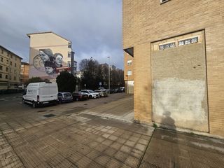 Miete Geschäftsraum in Burlada-burlata - plaza francisco ardanaz soldau 2. Local de obra disponible para que lo reformes a tu actividad ide