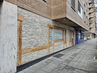Local Comercial a Pamplona-Iruña - CALLE ESQUIROZ 30