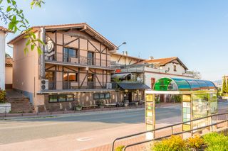 Building in Cizur menor - irunbidea 1. Edificiorestauranteasador