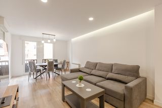 Etagenwohnung  Noain - calle real 27. Magnífico piso totalmente reformado con terraza en el centro de