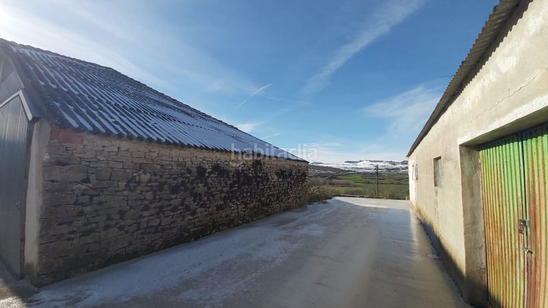 Foto adc50bfa-dcf1-4f23-adc9-b88fc7972ab8. Casa a azanza - calle san martin 28 a Goñi