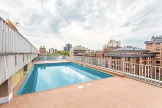Rent Flat in Pamplona - avda. de bayona 4 4. Precioso, céntrico y gran piso luminoso reformado con piscinasol