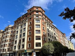 Pis  Pamplona - castillo de maya. Piso en venta en calle castillo de maya 40