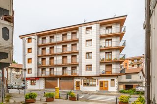 Local commercial à Leitza - calle elgoyen 6. Local en en centro del pueblo