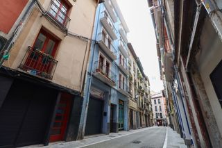 Pis a Calle joaquin jarauta 73. Piso en jarauta