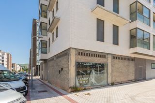 Local Comercial a calle badostain 9