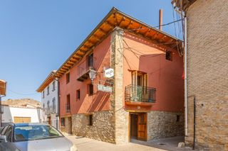 Ático  Lumbier - plaza mayor 11. Casa en lumbier