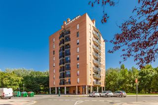 Appartement  Pamplona-iruña - calle santa vicenta maria 1. Se vende piso en san jorge  todo exterior de 3 habitaciones y 2