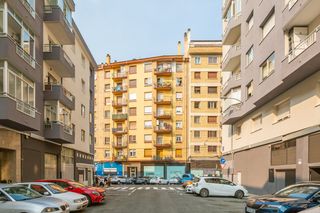 Piso  Burlada-burlata - hilarion eslava. Venta de piso en burlada con  trastero