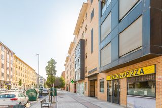 Pis en Pamplona-iru�a - avenida marcelo celayeta 125. Se vende piso en marcelo celayeta de 3 habitaciones, 2 ba�os,sal