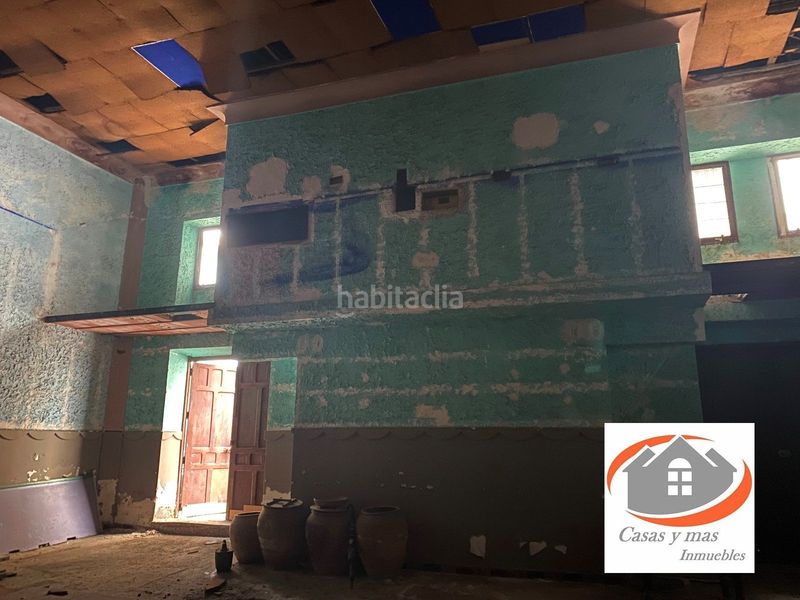 Foto f0c3d631-ea8d-49a7-bdea-95271aa17cba. Edifici a Eslida