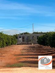 Finca rústica  Betxi. En venta finca vallada con casa y goteo