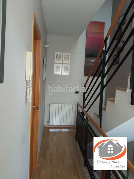Foto f0d68fe9-42b3-4760-b176-cfba2686e084. Casa adossada amb calefacció aparcament piscina a Nules