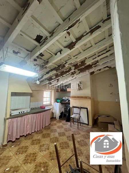 Foto c8c2e61b-328a-4aa9-be44-d3ca2db04f0e. Casa amb calefacció aparcament a Eslida