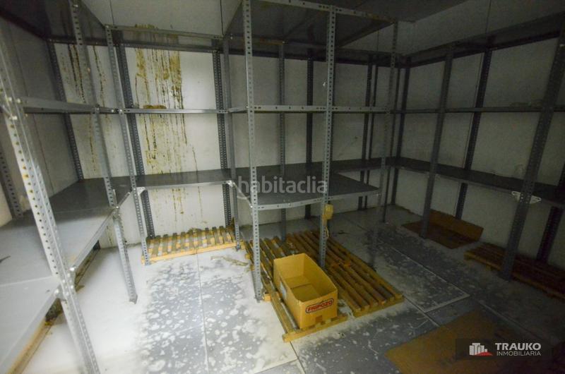 Foto e405db37-21e7-4689-b0d9-d9a7fcbac426. Local comercial en Matiko - Ciudad Jardín Bilbao
