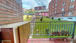 Pis  Loruri zeharkalea. Uribarri, 3 hbs, ascensor, terraza, 2 trasteros