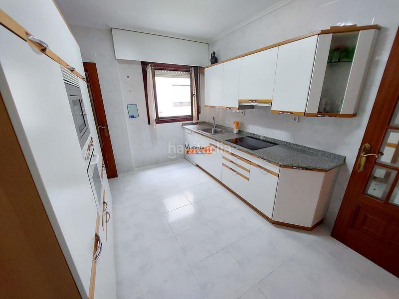 Foto b3d40105-4b43-4733-99a2-212b6644a8c4. Pis a Centro Castro - Urdiales