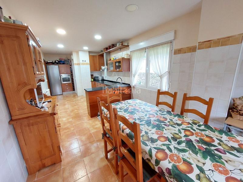 Foto 1076a92e-ed05-477a-bb33-03b5f09d362d. Casa amb calefacció a Otañes-Talledo Castro - Urdiales