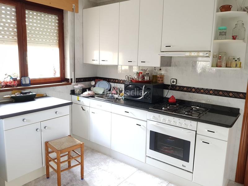 Foto c387f646-8075-4f83-b044-462aaa947b01. Casa amb calefacció a Mioño-Santullán Castro - Urdiales