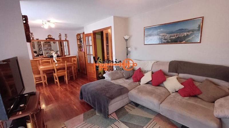 Foto ccc97d18-106a-4292-b70d-2409d9df45ba. Ático atico con vistas en Playa Ostende Castro - Urdiales