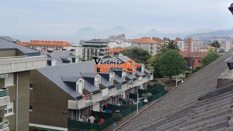 Foto ed0f5bcb-bf96-4d51-b265-eebd7a8cd58d. Ático atico con vistas en Playa Ostende Castro - Urdiales