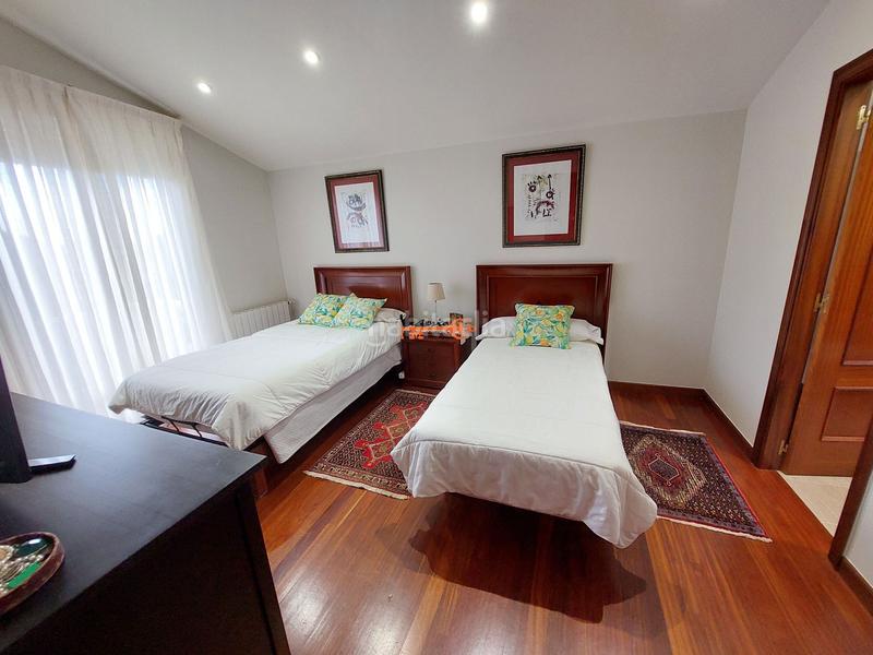 Foto 7d51e94b-0eb6-4d58-a5b5-3a0a2e5032c7. Casa chalet individual en Oriñón- Allendelagua Castro - Urdiales