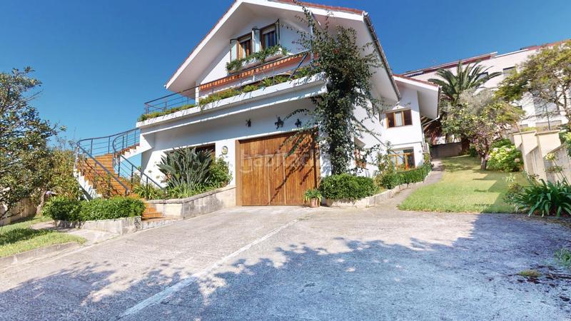 Foto 687d6f51-58ba-45df-b698-f16348fb323f. Chalet en calle de ernest lluch 36 chalet en ernest lluch, a 5 min del sardinero! en Santander