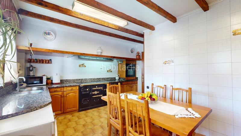 Foto f1f9309f-65bf-4fa9-baf2-9407fcd81751. Chalet en calle de ernest lluch 36 chalet en ernest lluch, a 5 min del sardinero! en Santander