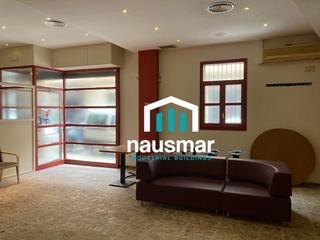 Business premise in Pla d'en Boet. Gran oportunidad: local en matar (apto para vivienda)