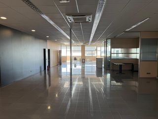 Miete Fabrikhalle in Pomar. Excelente nave industrial en badalona