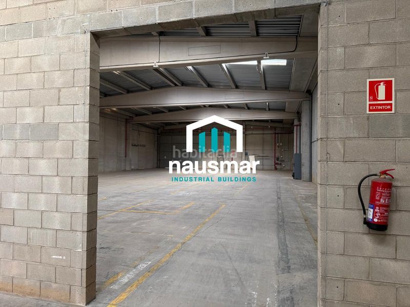 Foto 1f2a2c55-9cc6-4b1b-9cef-ff2725235986. Nau industrial a Vilamalla