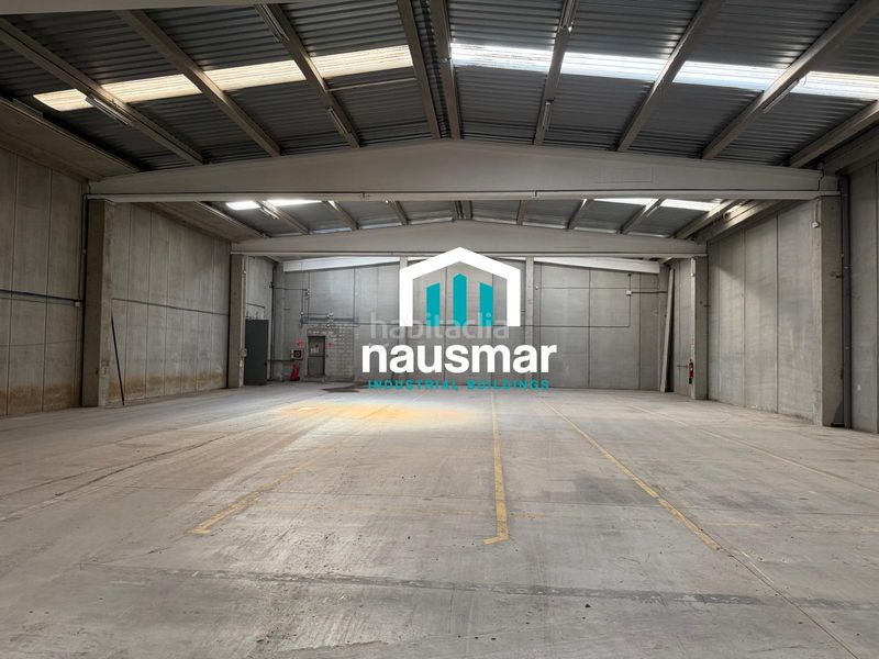 Foto 2b1c0216-11b5-4a6b-983a-e31604f02a4a. Nau industrial a Vilamalla