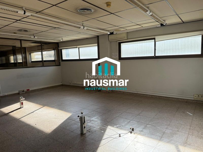 Foto 723d3e27-26a0-4fb1-a04b-b2b742b8bb67. Nau industrial a Vilamalla