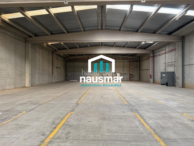 Foto 787cfad9-05f8-453b-8688-210ae5ef1dc9. Nau industrial a Vilamalla