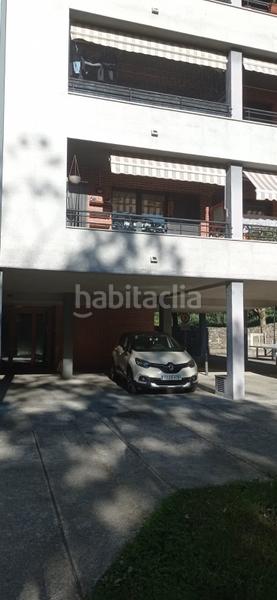 Foto 0691cbf9-7d13-4169-9cb6-c69912a612b7. Aparcament de moto a Irura