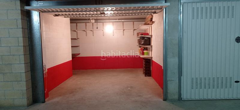 Foto ff23adea-bc8b-4194-a761-390b980132eb. Aparcament de moto a Irura