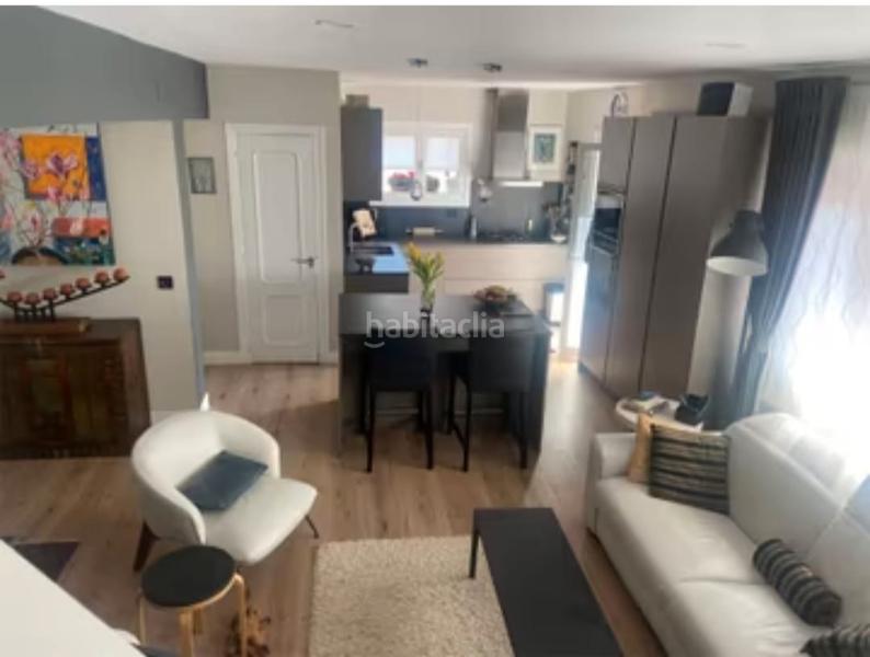 Foto f27ace53-0c51-4baa-bc6c-593ccc15b8e7. Dúplex jauregi kalea en Antiguo Donostia - San Sebastián